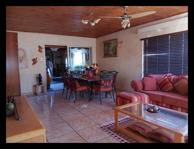 4 BEDROOM HOUSE FOR SALE IN VANDERBIJLPARK CE 2..